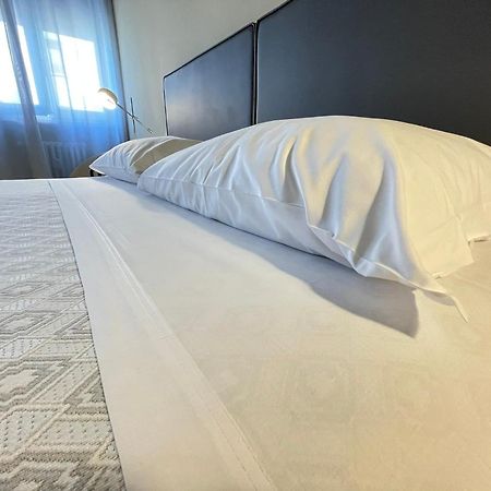 La Galleria Lodge Парма Екстериор снимка