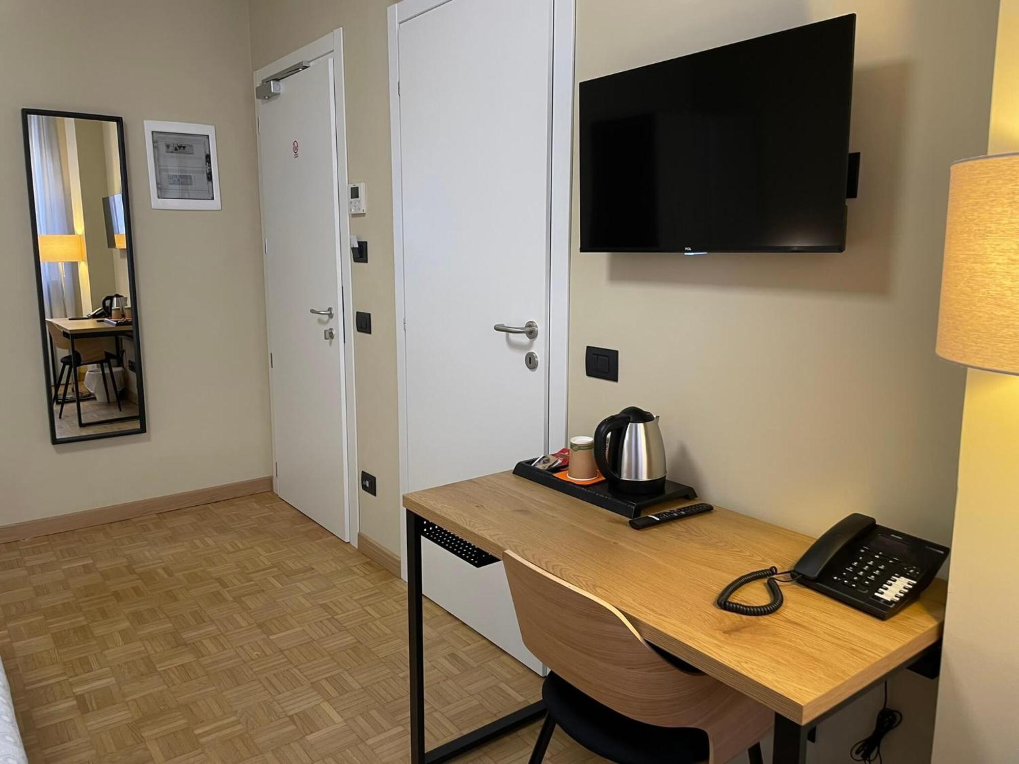 La Galleria Lodge Парма Екстериор снимка