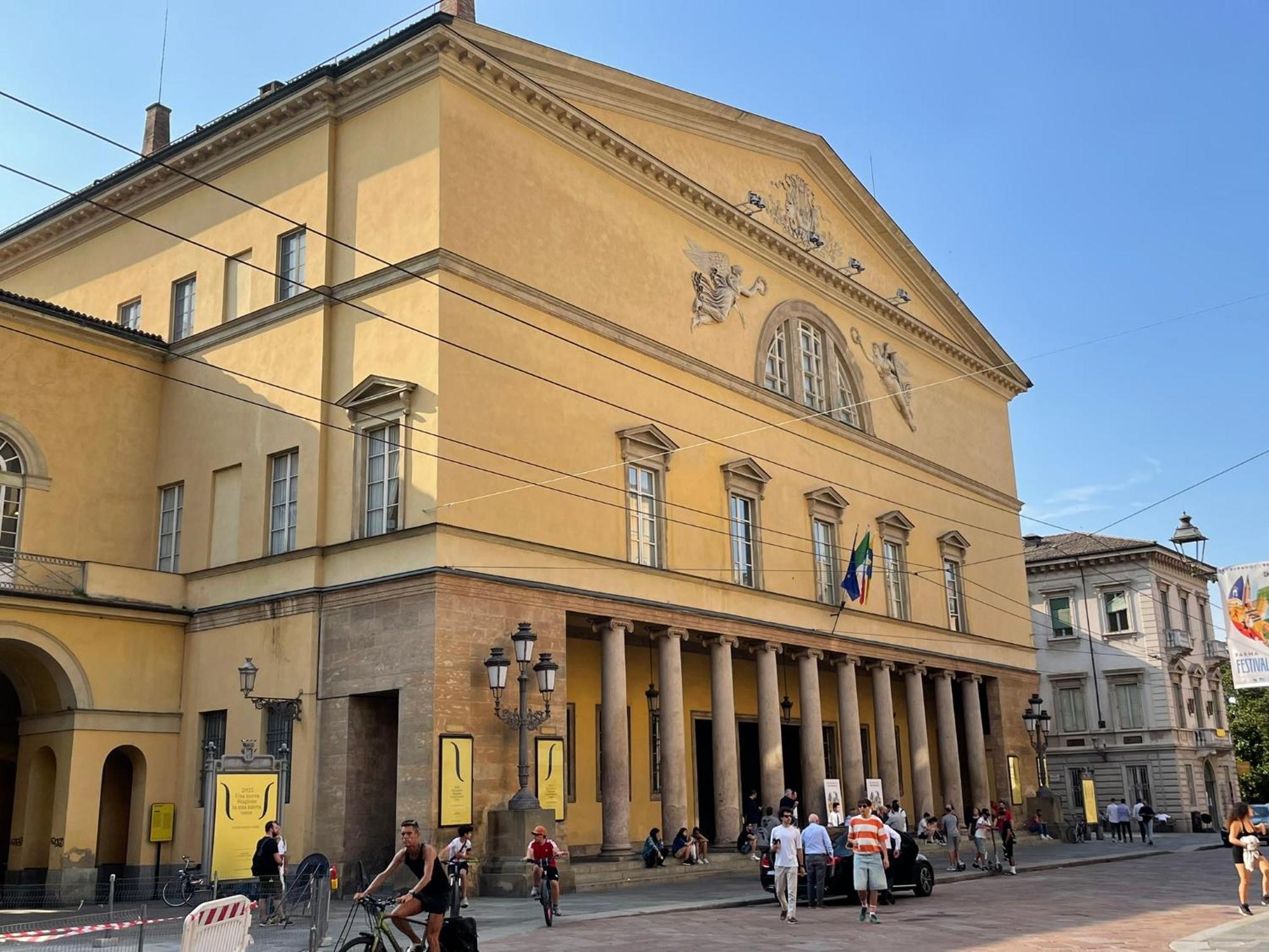 La Galleria Lodge Парма Екстериор снимка