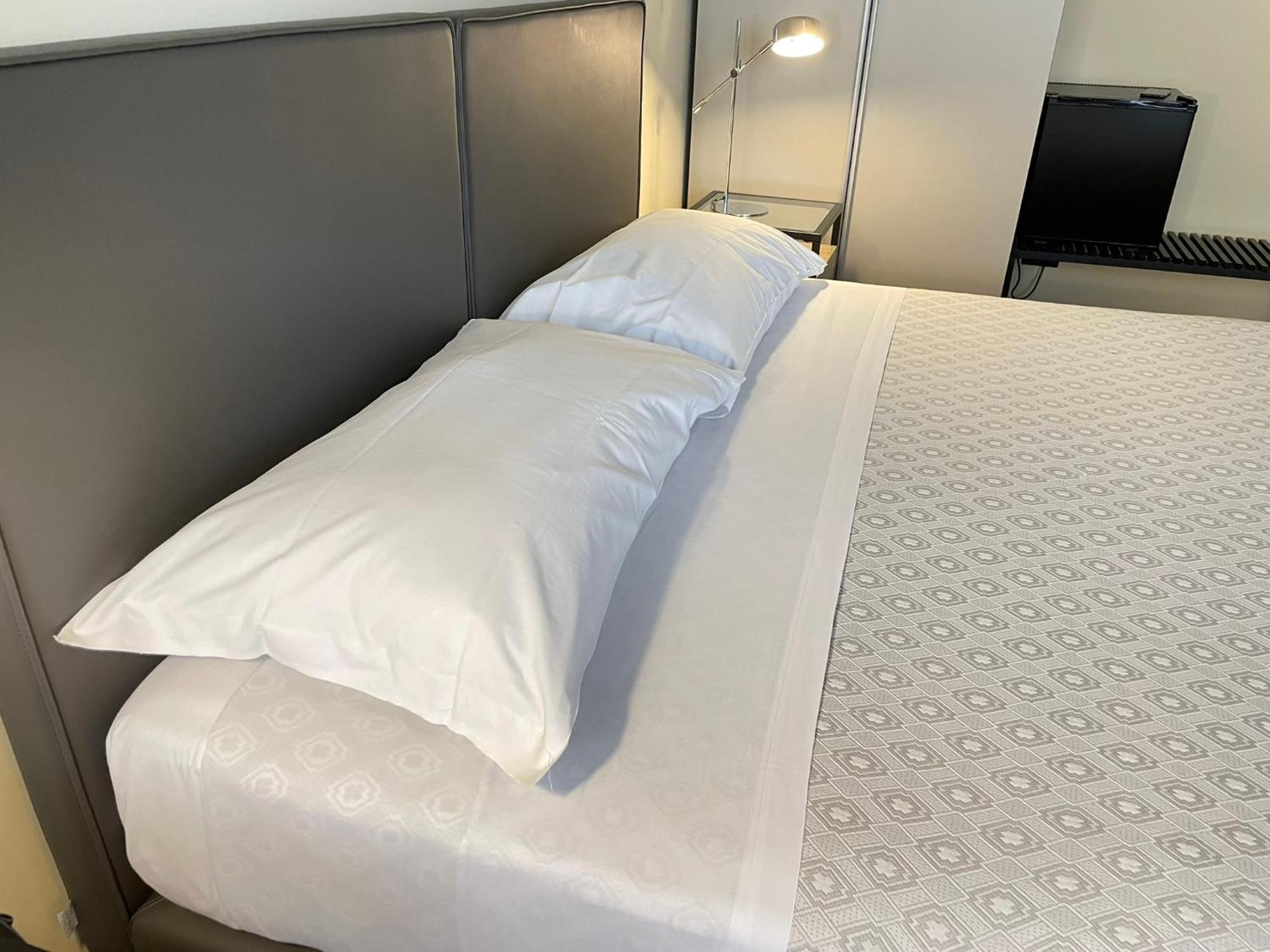 La Galleria Lodge Парма Екстериор снимка